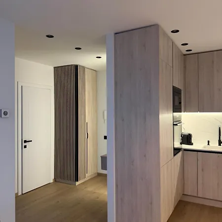 Lejlighed New With Private Parking , 10 Min Drive To & Self Check-in Klaipėda