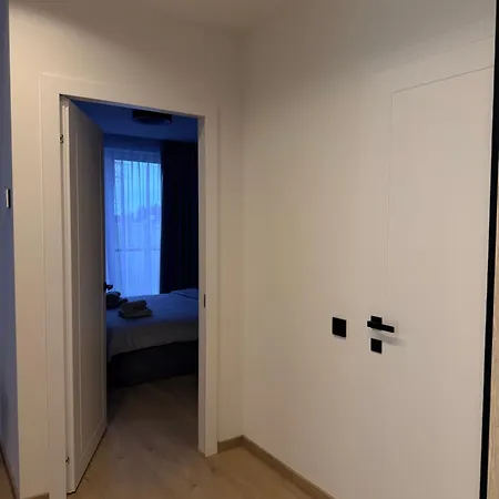 New With Private Parking , 10 Min Drive To & Self Check-in Lejlighed Klaipėda